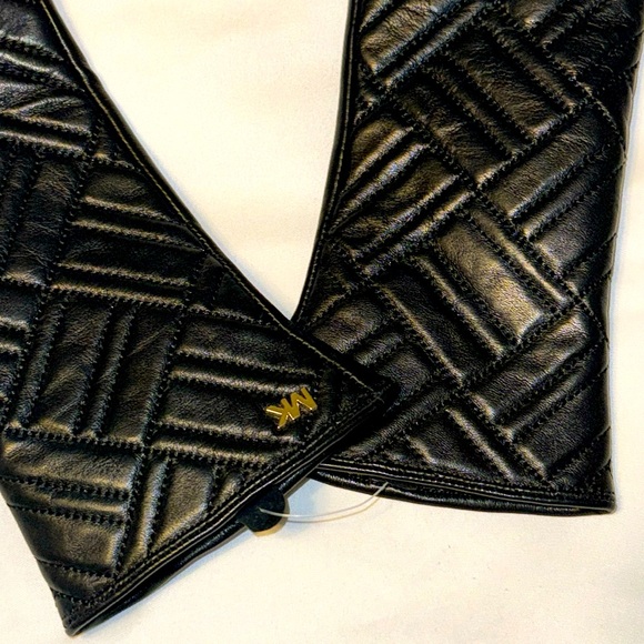 MK Michael Kors Black Leather Driving Gloves Tech Capability Women’s Medium NWOT - Picture 5 of 5